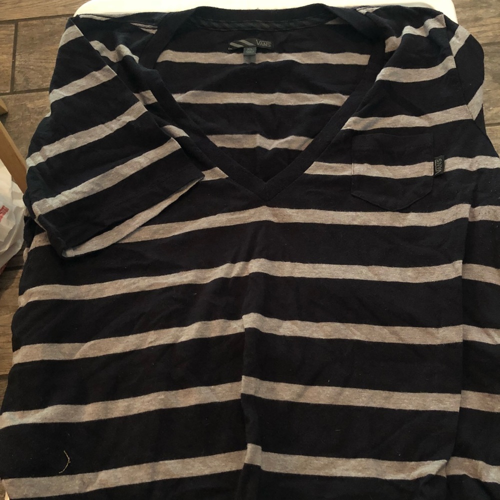 Vans women’s cropped t shirt. Size XL